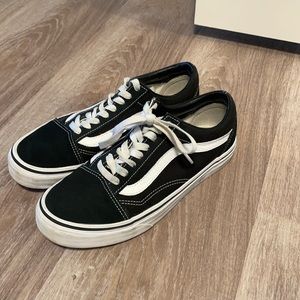 Black vans